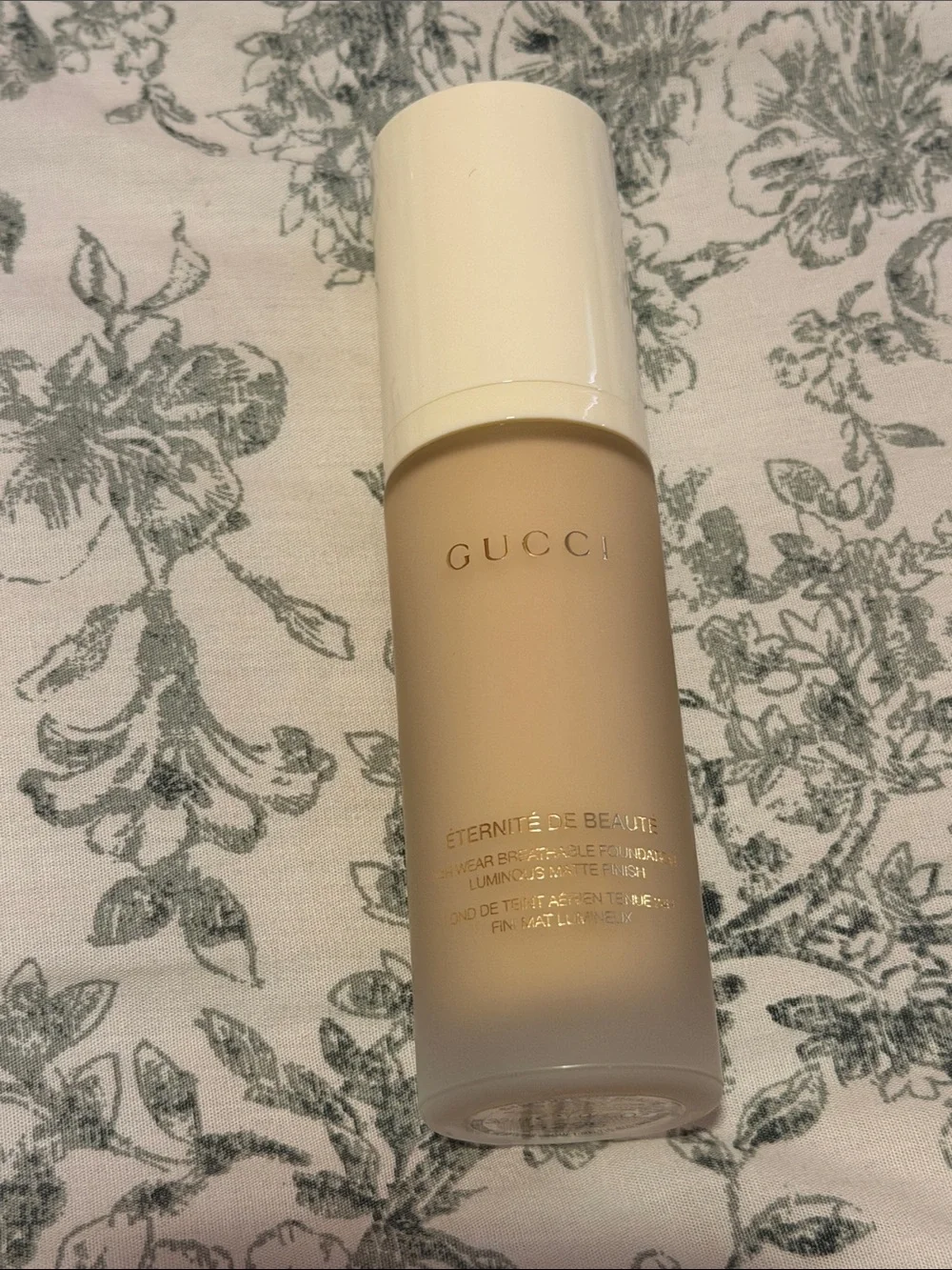 Gucci Matte Fair Medium Foundation — 230 W